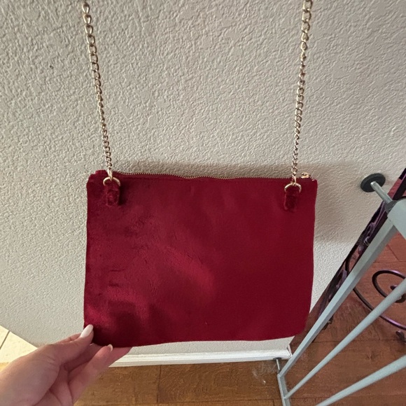 Chic Floral Embroidered Red Clutch - Picture 7 of 8